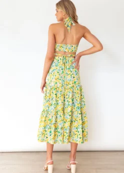 Women Gingham & Heels Crops><noscript><img width=