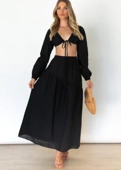 Women Gingham & Heels Crops><noscript><img width=