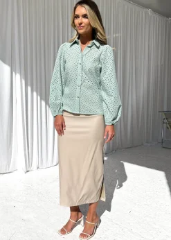 Women Gingham & Heels Blouses><noscript><img width=