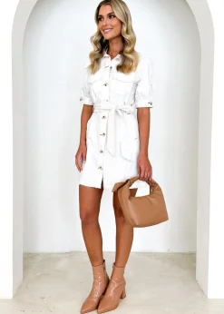 Women Gingham & Heels Short><noscript><img width=