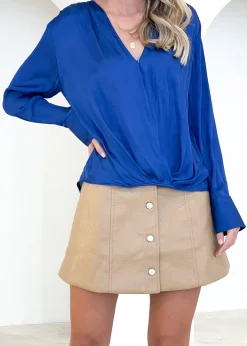 Women Gingham & Heels Blouses><noscript><img width=