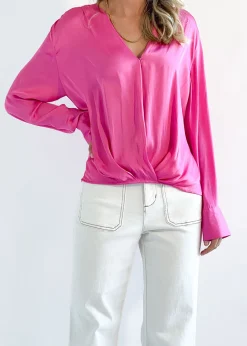Women Gingham & Heels Blouses><noscript><img width=