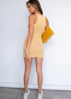 Women Gingham & Heels Short><noscript><img width=