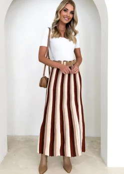 Women Gingham & Heels Skirts><noscript><img width=