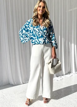 Women Gingham & Heels Blouses><noscript><img width=