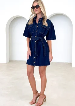 Women Gingham & Heels Short><noscript><img width=