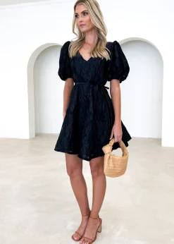 Women Gingham & Heels Short><noscript><img width=