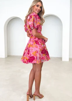 Women Gingham & Heels Short><noscript><img width=