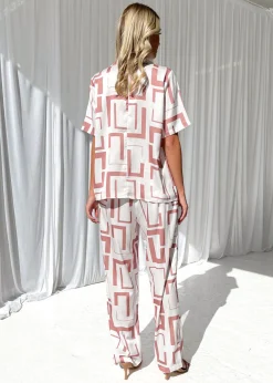 Women Gingham & Heels Pants><noscript><img width=
