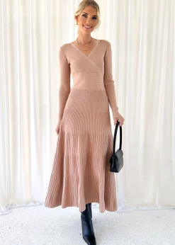 Women Gingham & Heels Knit Dresses>Larsah Knit Midi Dress