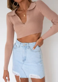 Women Gingham & Heels Crops>Lifestyle Knit Crop