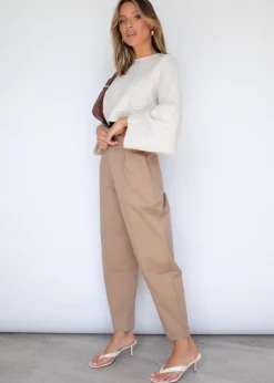 Women Gingham & Heels Crops><noscript><img width=