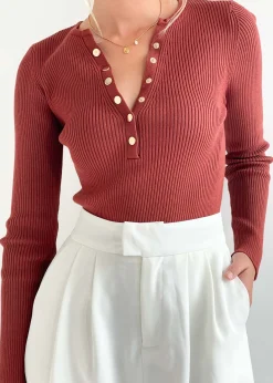 Women Gingham & Heels Basic Tops>Lommy Knit Top