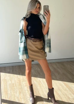 Women Gingham & Heels Skirts><noscript><img width=