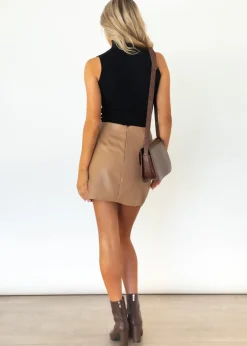 Women Gingham & Heels Skirts><noscript><img width=