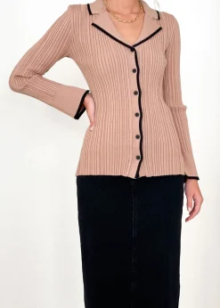 Women Gingham & Heels Basic Tops><noscript><img width=