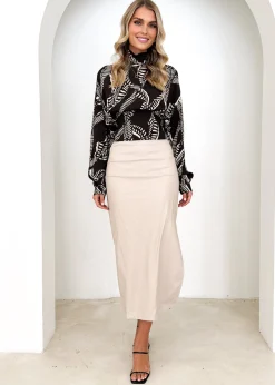 Women Gingham & Heels Blouses><noscript><img width=
