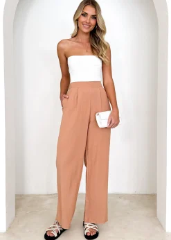 Women Gingham & Heels Pants><noscript><img width=
