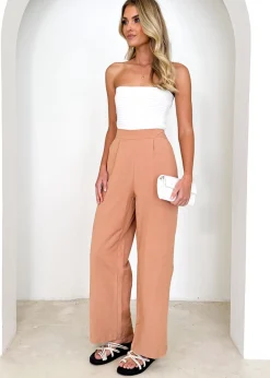 Women Gingham & Heels Pants><noscript><img width=