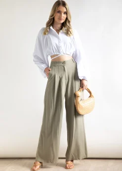 Women Gingham & Heels Crops><noscript><img width=