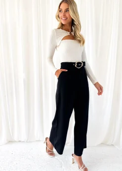 Women Gingham & Heels Pants><noscript><img width=