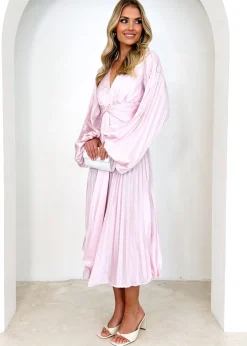 Women Gingham & Heels Midi><noscript><img width=