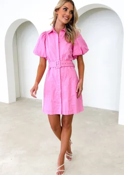 Women Gingham & Heels Short><noscript><img width=