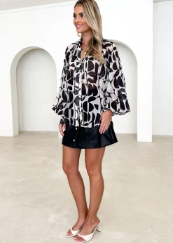 Women Gingham & Heels Shirts><noscript><img width=