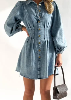 Women Gingham & Heels Short><noscript><img width=