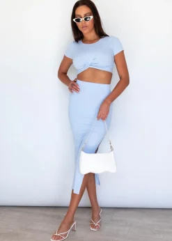 Women Gingham & Heels Crops><noscript><img width=