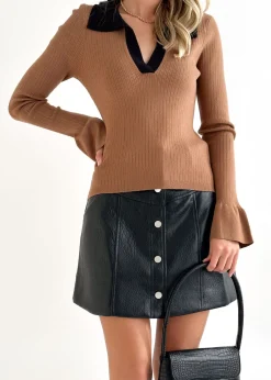 Women Gingham & Heels Basic Tops><noscript><img width=