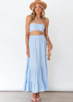 Women Gingham & Heels Crops><noscript><img width=