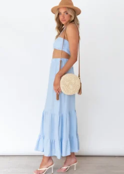 Women Gingham & Heels Crops><noscript><img width=