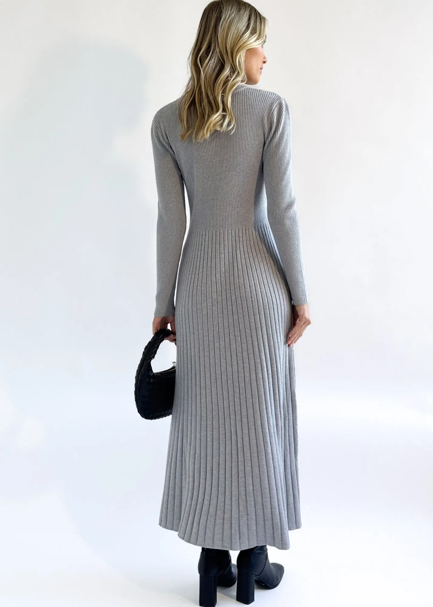 Women Gingham & Heels Knit Dresses>Robine Knit Midi Dress