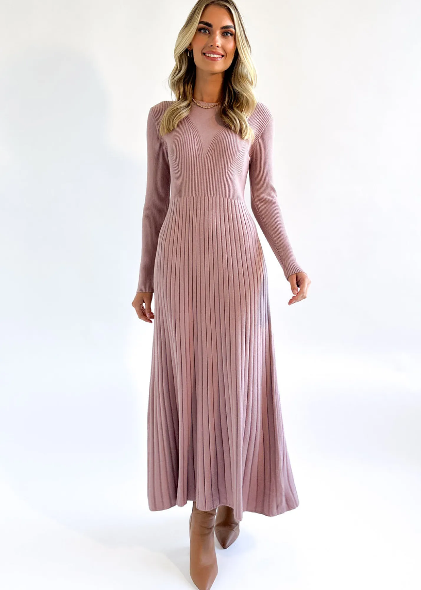 Women Gingham & Heels Knit Dresses>Robine Knit Midi Dress