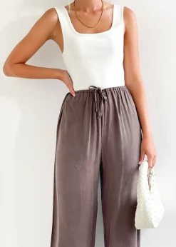 Women Gingham & Heels Pants><noscript><img width=