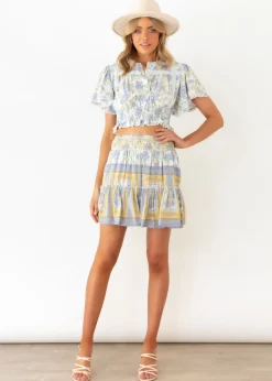 Women Gingham & Heels Crops><noscript><img width=