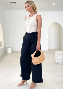 Women Gingham & Heels Pants><noscript><img width=