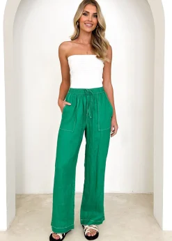Women Gingham & Heels Pants><noscript><img width=