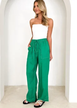 Women Gingham & Heels Pants><noscript><img width=