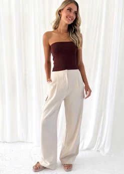 Women Gingham & Heels Crops><noscript><img width=