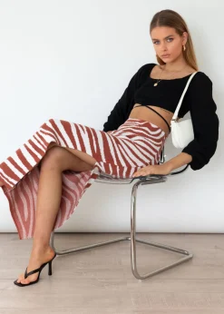 Women Gingham & Heels Crops><noscript><img width=