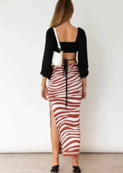 Women Gingham & Heels Crops><noscript><img width=