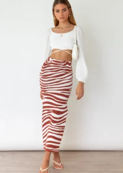 Women Gingham & Heels Crops><noscript><img width=