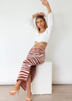 Women Gingham & Heels Crops><noscript><img width=