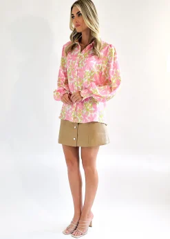 Women Gingham & Heels Shirts><noscript><img width=