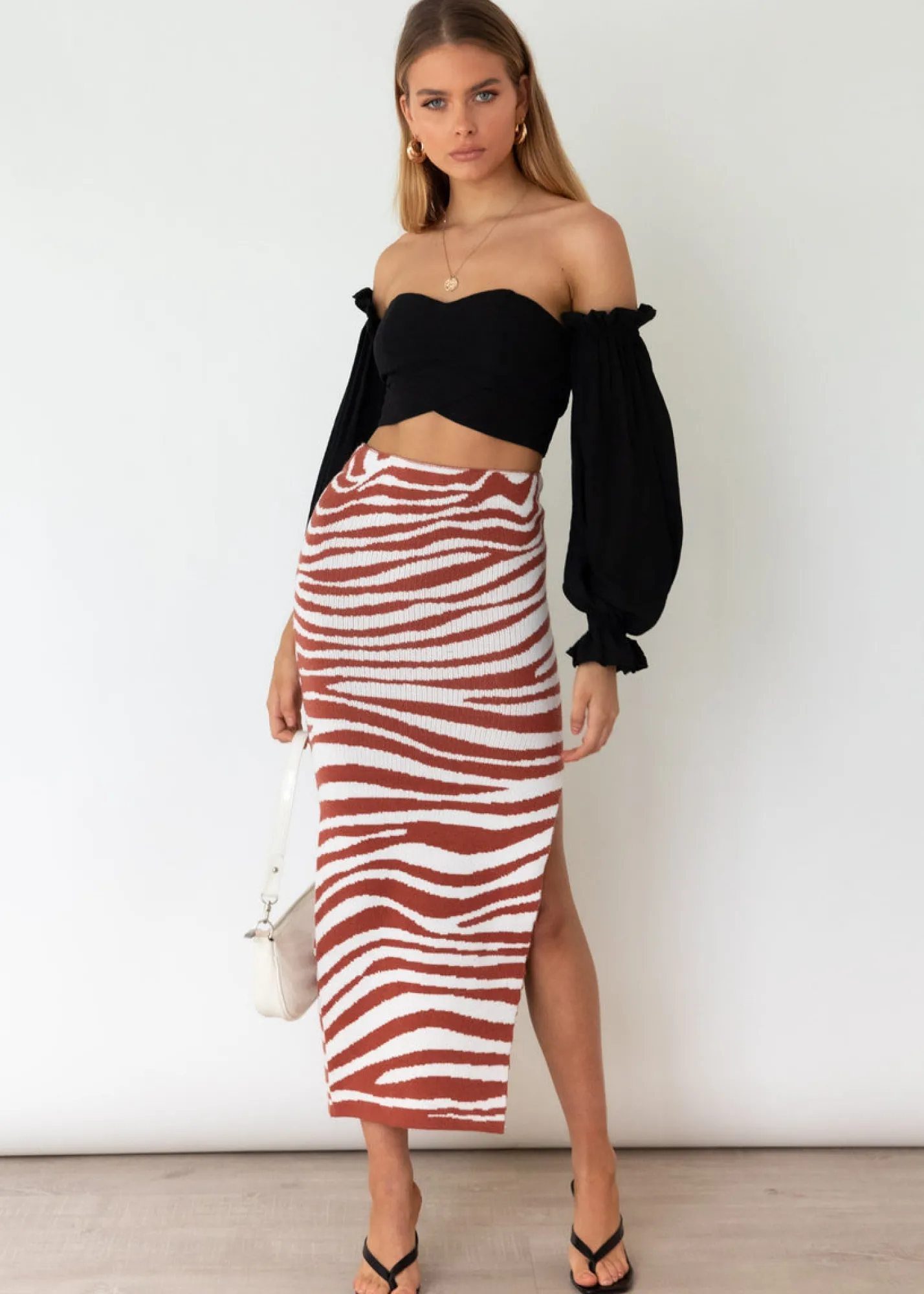 Women Gingham & Heels Crops>Touching The Ground Crop