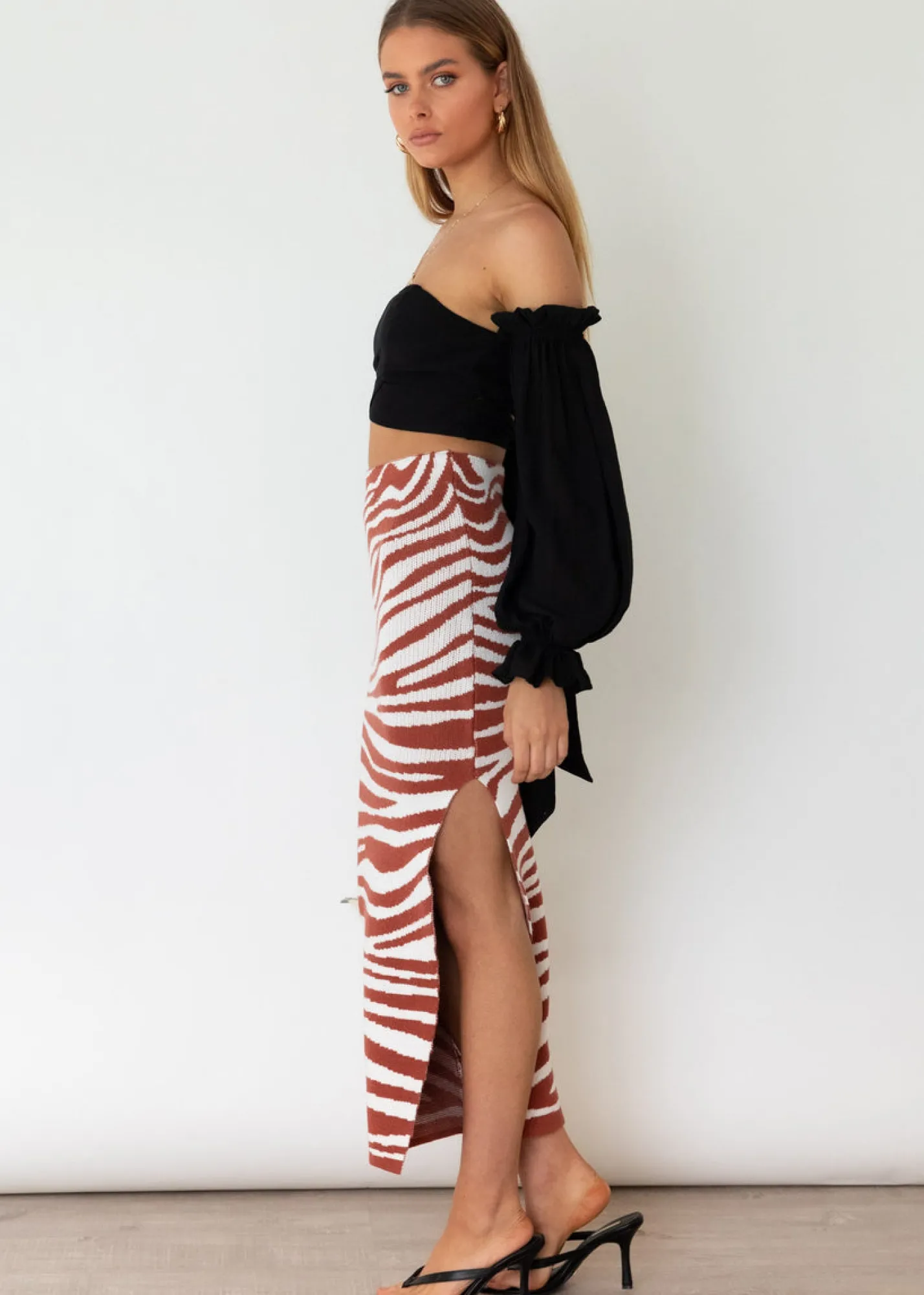 Women Gingham & Heels Crops>Touching The Ground Crop