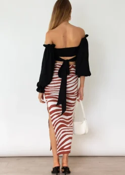 Women Gingham & Heels Crops><noscript><img width=