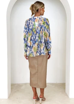 Women Gingham & Heels Blouses><noscript><img width=